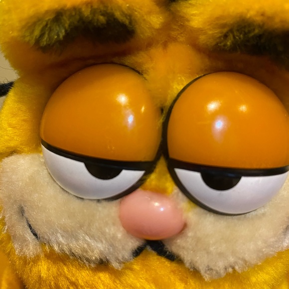 Vintage 80’s Graduation Garfield Stuffed Toy - Picture 2 of 4